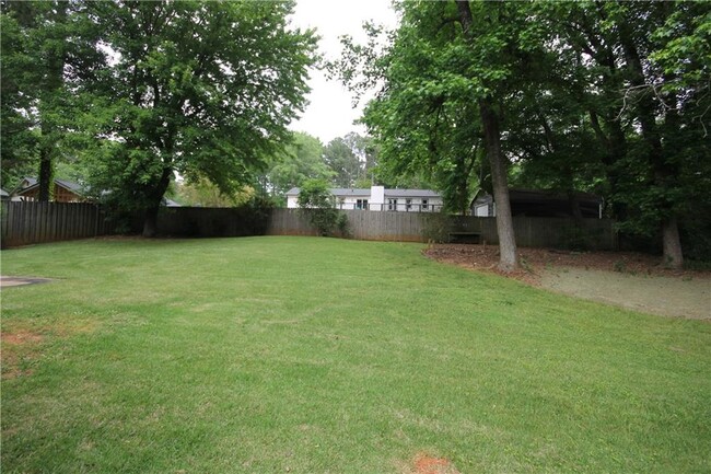 Building Photo - 238 Amour Way SW