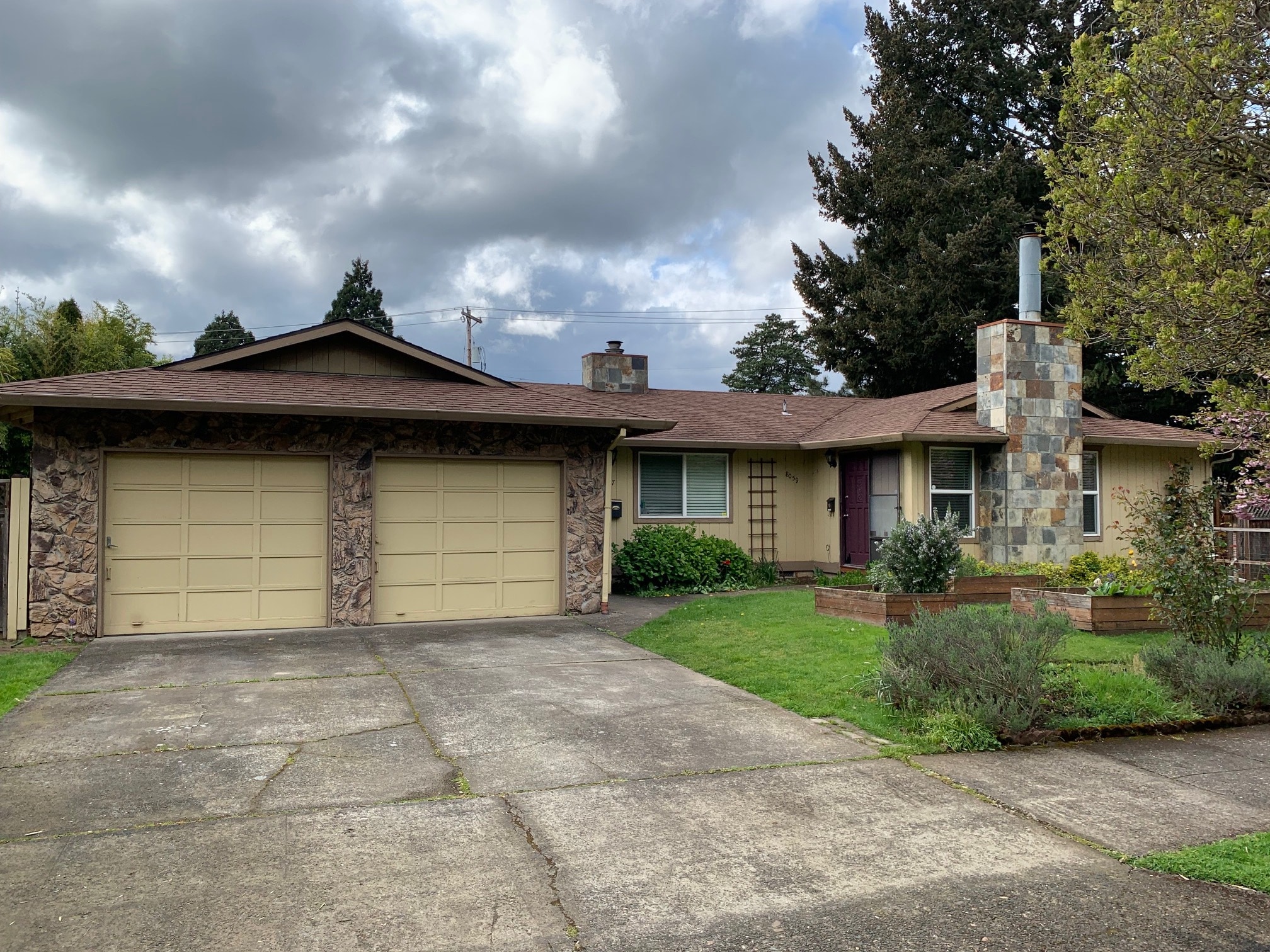 Building Photo - 8057 N Burlington Ave
