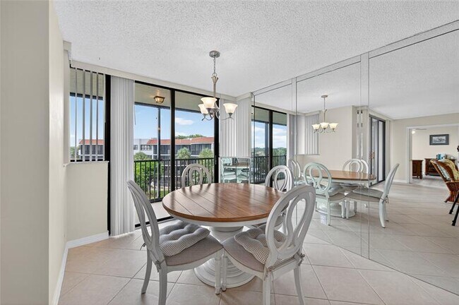 Building Photo - 800 Jeffery St