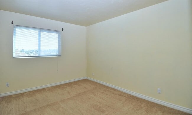Building Photo - 5022 Los Morros Way