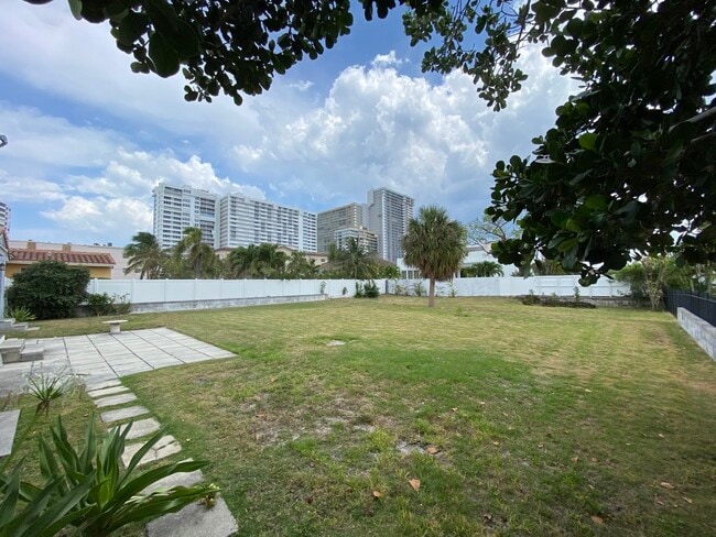 Building Photo - 228 Codrington Dr