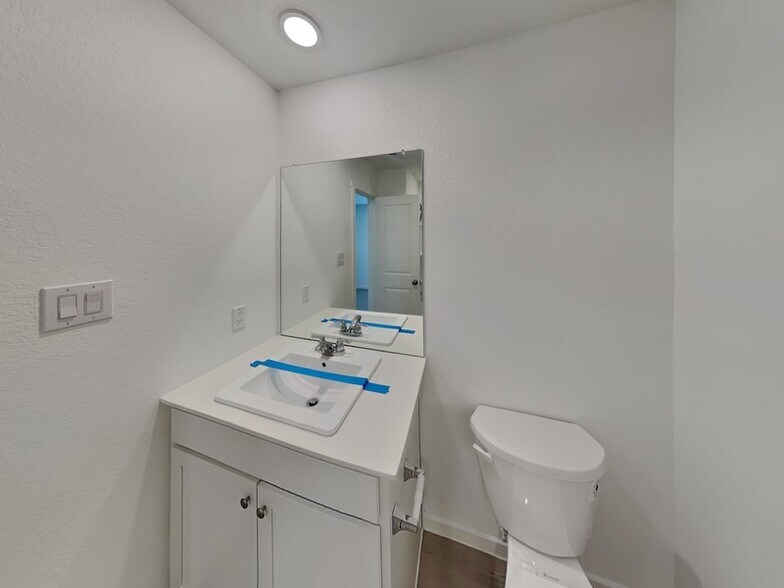 Building Photo - 236 Ottawa Wy