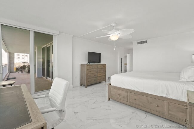 Building Photo - 3546 S Ocean Blvd