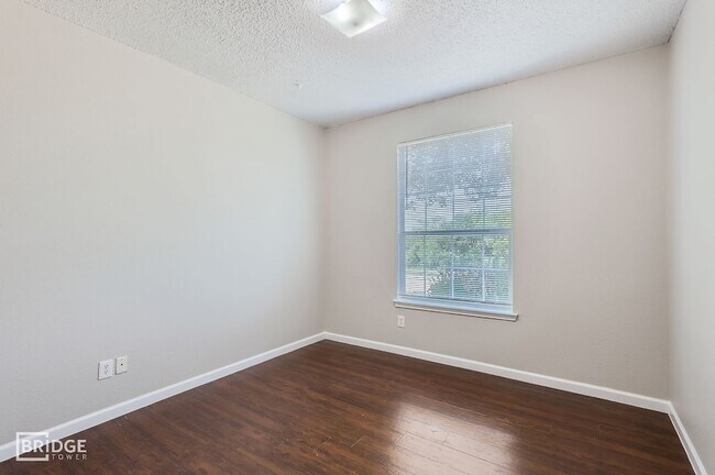 Building Photo - 1507 Walnut Ridge Dr
