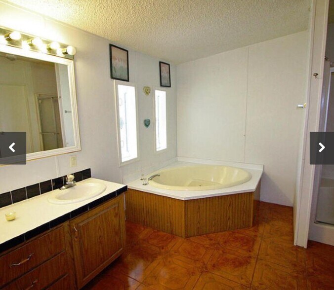 Building Photo - 7610 Plumwood Dr