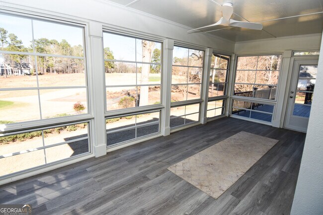 Building Photo - 1091 Fairway Ridge Rd