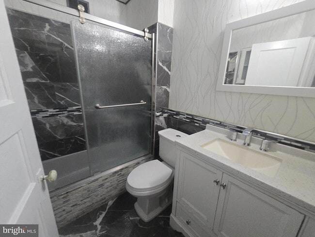 Building Photo - 2826 N 27th St