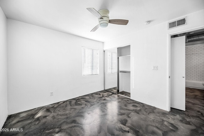 Building Photo - 3601 N 15th Ave