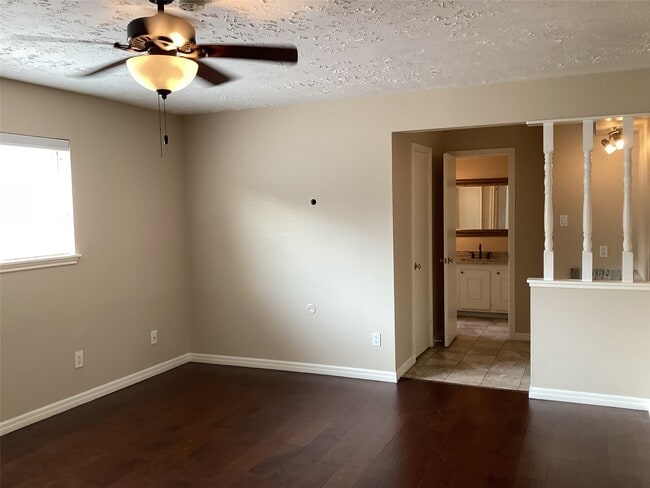 Building Photo - 2031 Millhouse Rd
