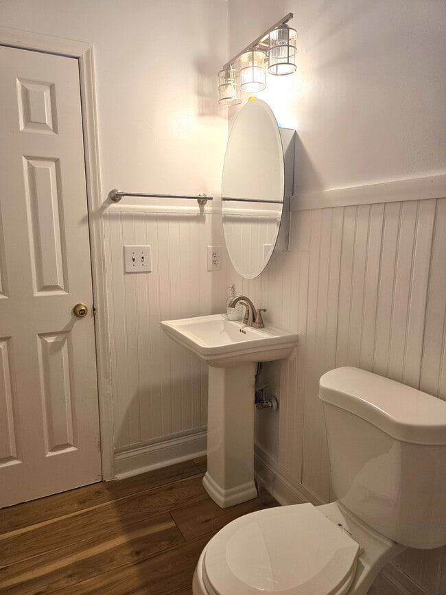 Building Photo - 2733 Crosswinds Dr