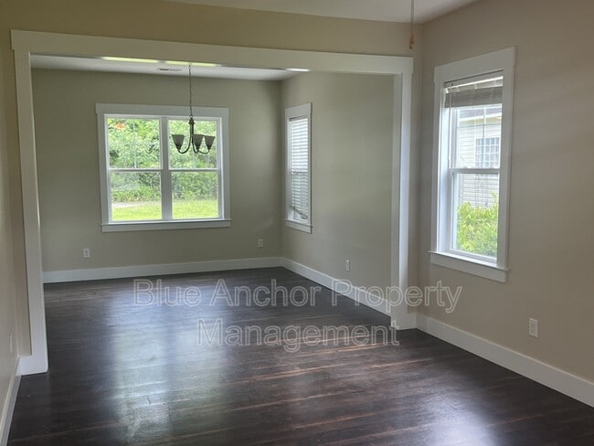 Building Photo - 153 Leeward Ln