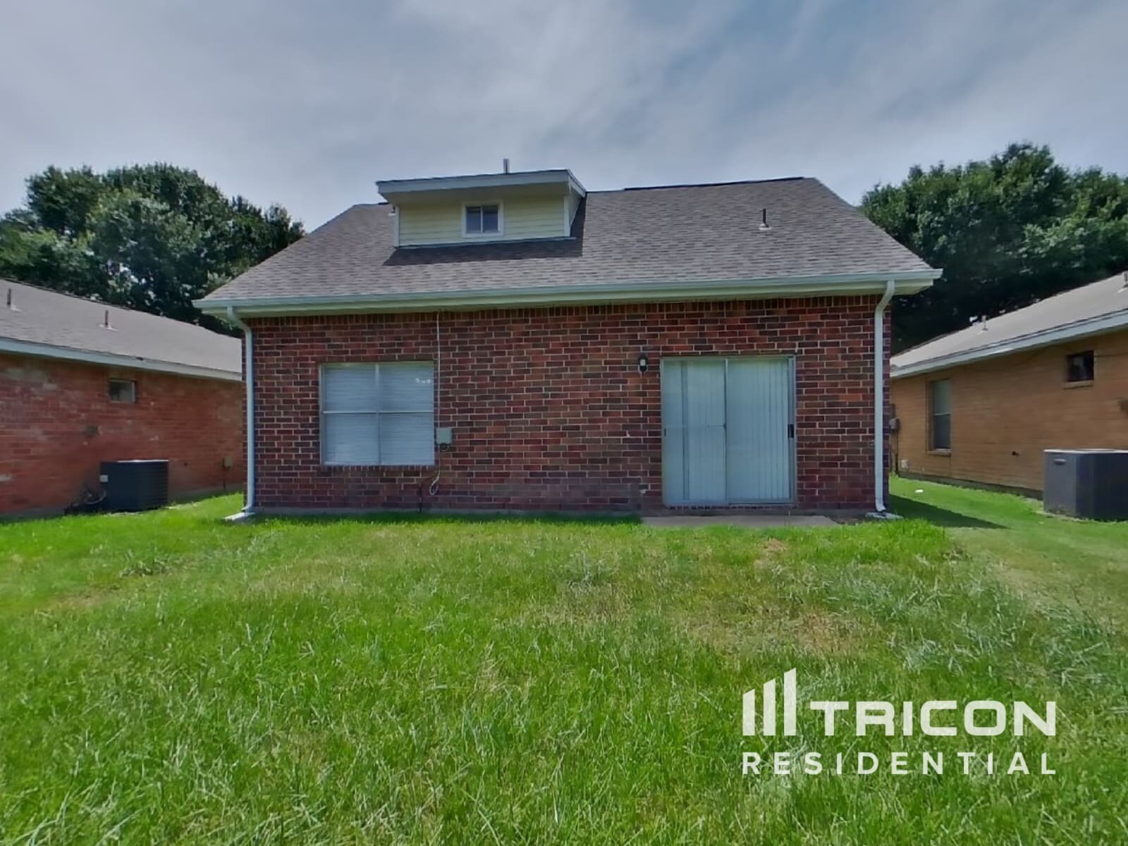 Building Photo - 3146 Kelling St