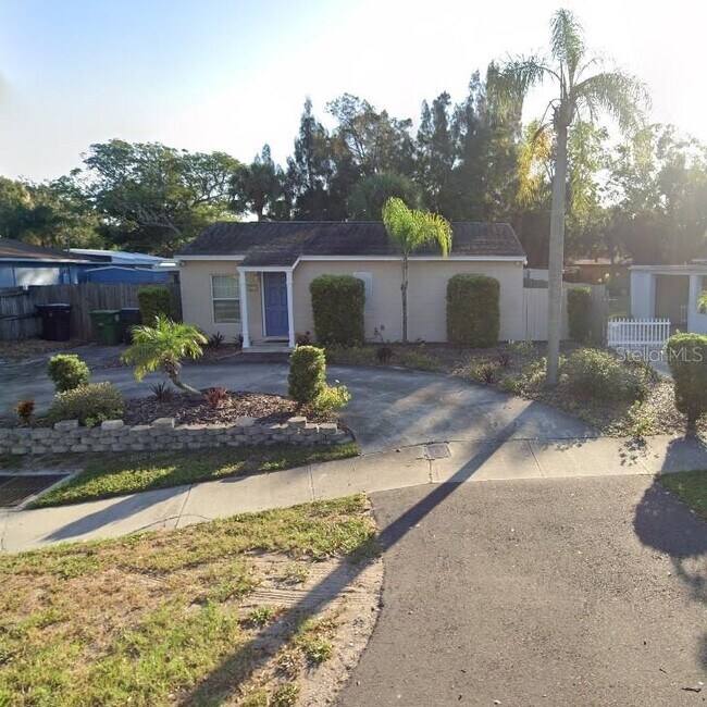 Primary Photo - 4010 S West Shore Blvd