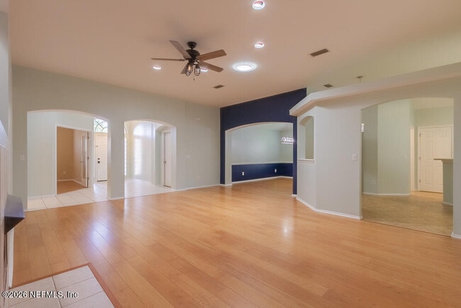 Building Photo - 13966 Sandhill Crane Dr S
