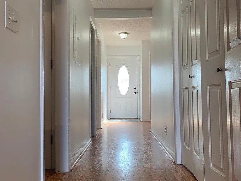 Building Photo - 2920B Lebanon Pike