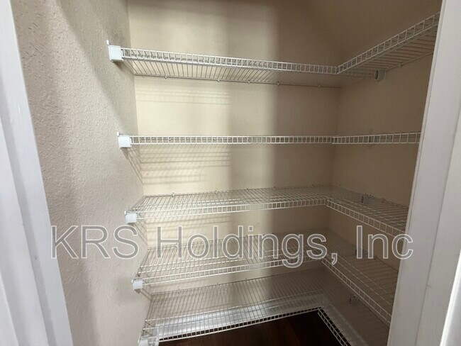 Building Photo - 214 Harmony Dr