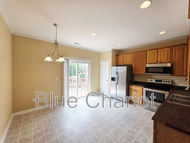 Building Photo - 650 Ganyard Farm Way