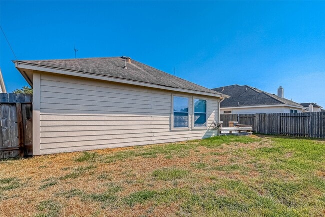 Building Photo - 3403 Sparta Dr