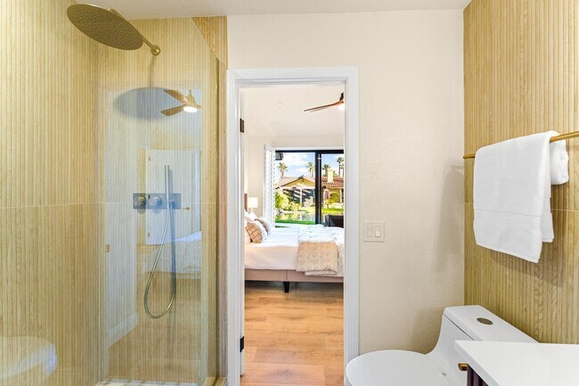 Building Photo - 44350 Michigan Ct