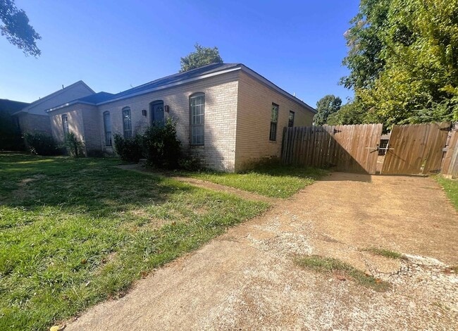 Building Photo - 5300 Steuben Dr