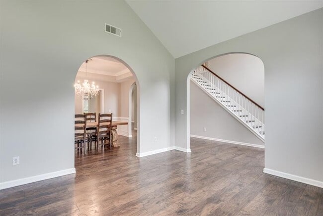 Building Photo - 6515 Fairgreen Dr