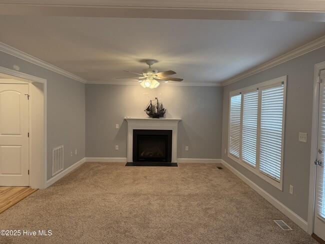Building Photo - 204 Armistead Way