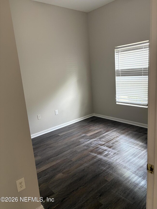 Building Photo - 6099 Maggies Cir