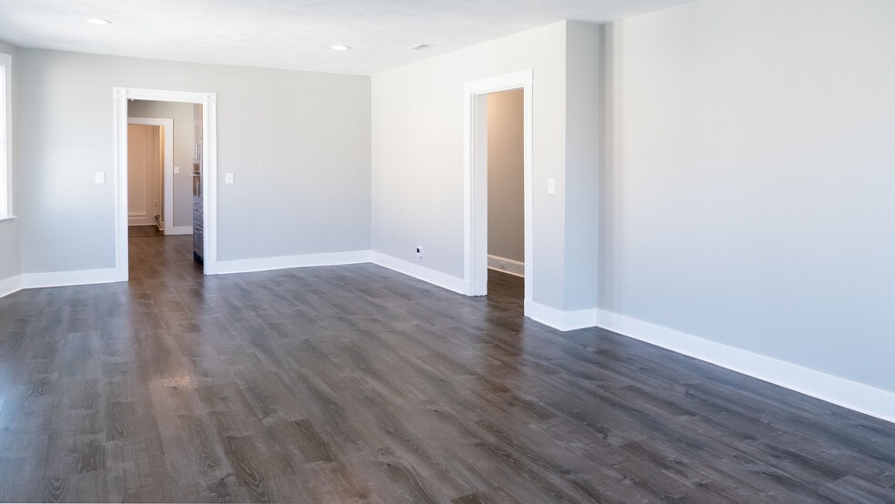 Building Photo - 268 Brown St