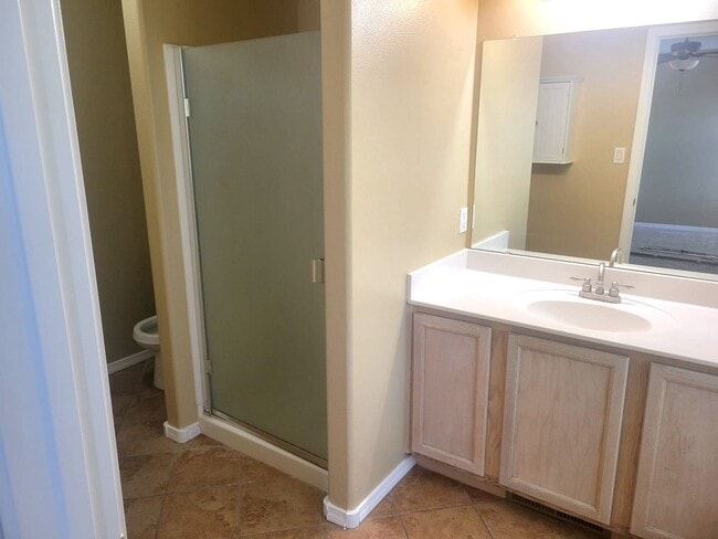 Building Photo - Spacious 4 Bedroom Home in Ventana Ranch. Upstairs living space! Great location!