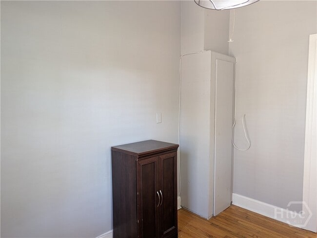 Building Photo - 106 W Duffy Ln