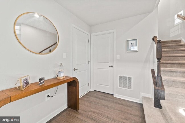 Building Photo - 36023 Coyote Trail