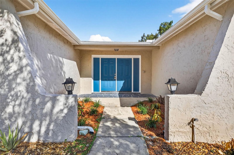 Building Photo - 8233 Redfield Dr