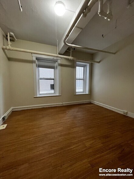 Building Photo - 1191 Boylston St