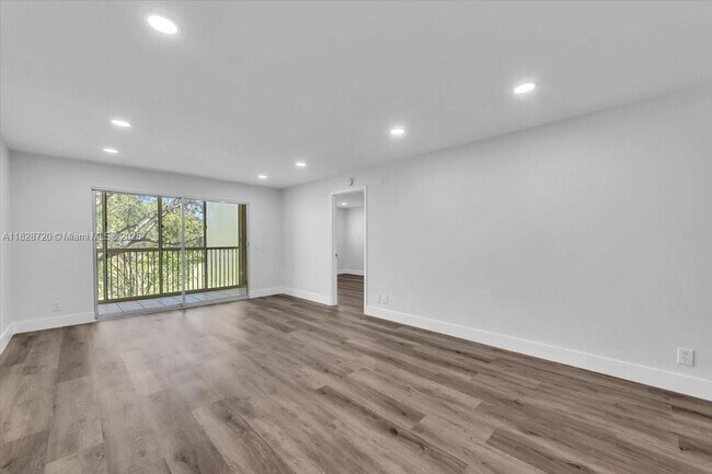 Building Photo - 1201 SW 128th Terrace