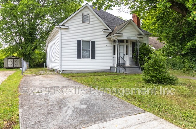 Building Photo - 2638 Barton St