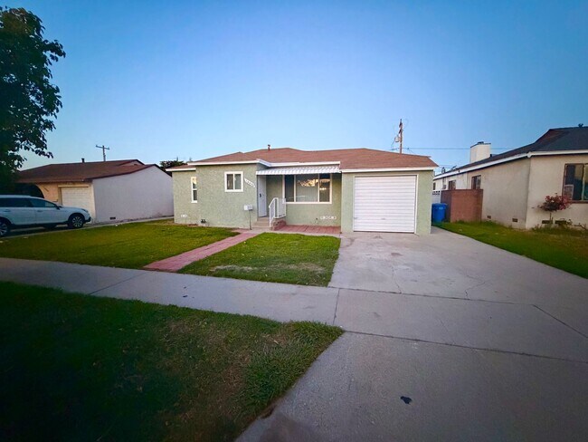 Building Photo - Remodeled 3 Bedroom Norwalk House For Rent!
