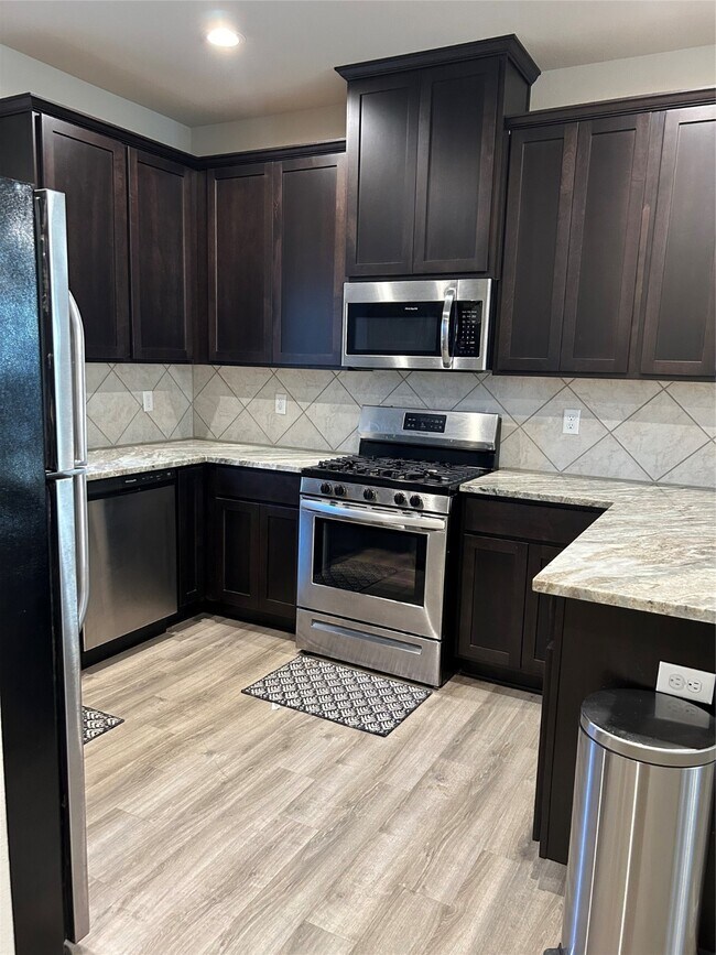 Building Photo - 6511 Wenlock Dr