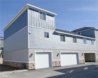 Building Photo - 240 N 750 E St