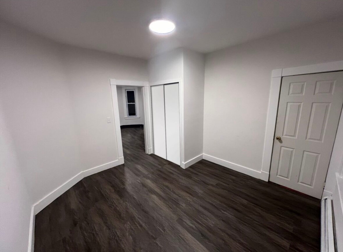 Bedroom - 197 White St