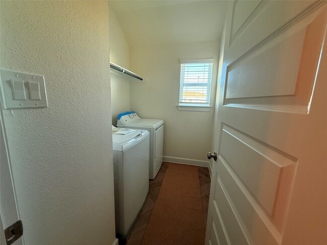 Building Photo - 11412 Galway Grv Dr