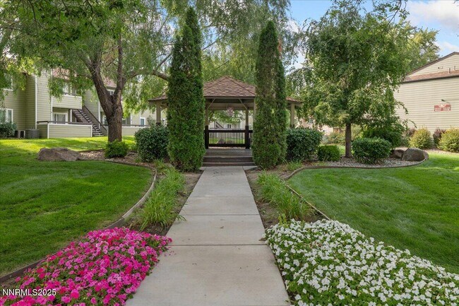 Building Photo - 555 E Patriot Blvd