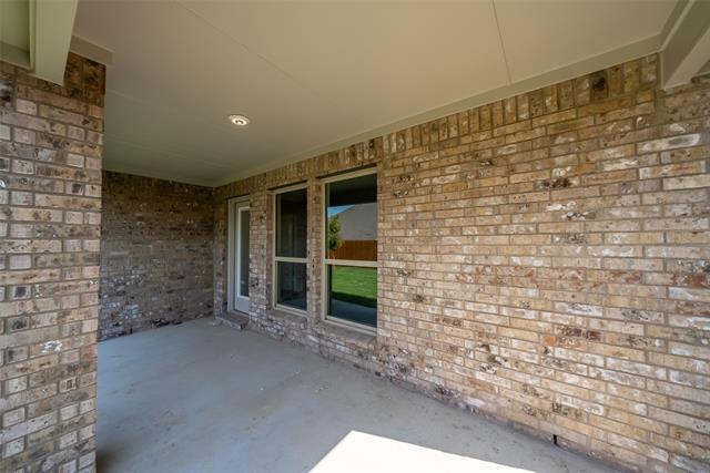 Building Photo - 10505 Breezeway Dr
