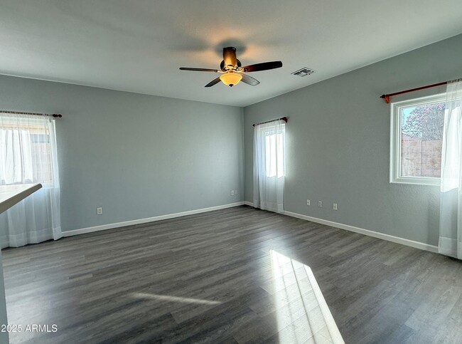 Building Photo - 13874 N 91st Dr