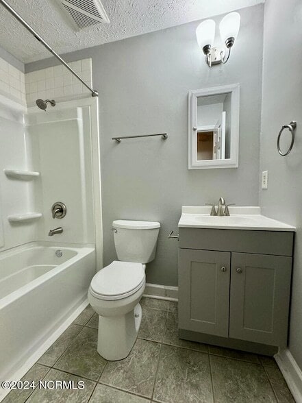 Building Photo - 3802 Brandywine Dr