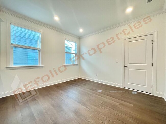 Building Photo - Beautiful Brand New 4 Bedroom, 3 Bathroom ...