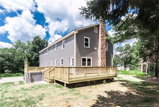 Building Photo - 6 Rham Rd