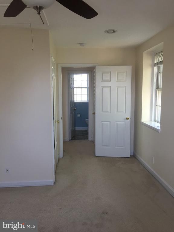 Building Photo - 4838 S 28th St