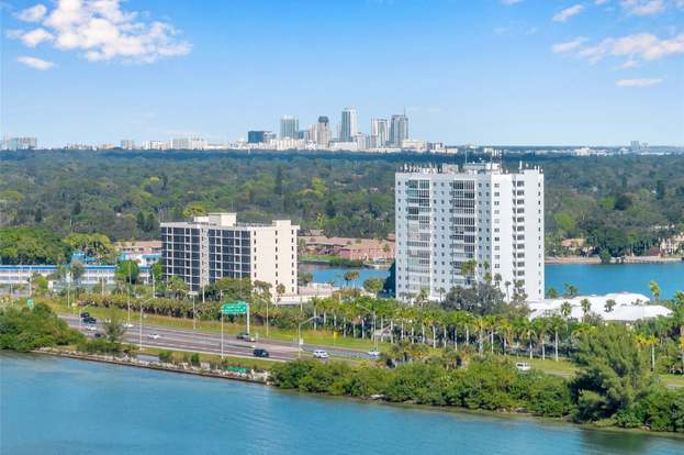 Building Photo - 7200 Sunshine Skyway Ln S