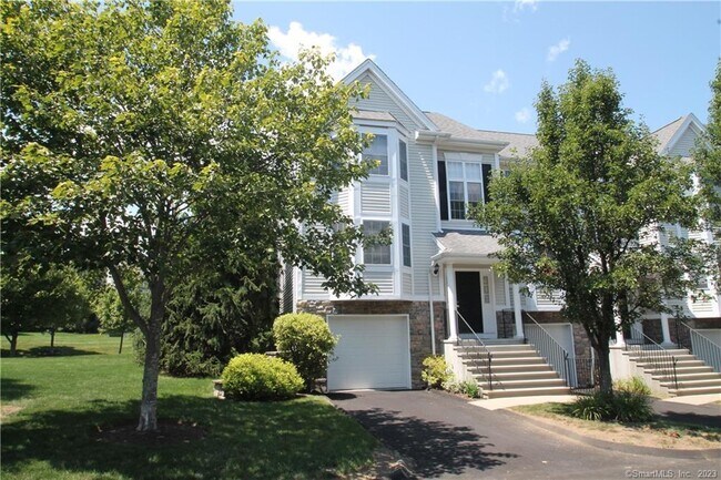 Primary Photo - 1001 Cypress Dr
