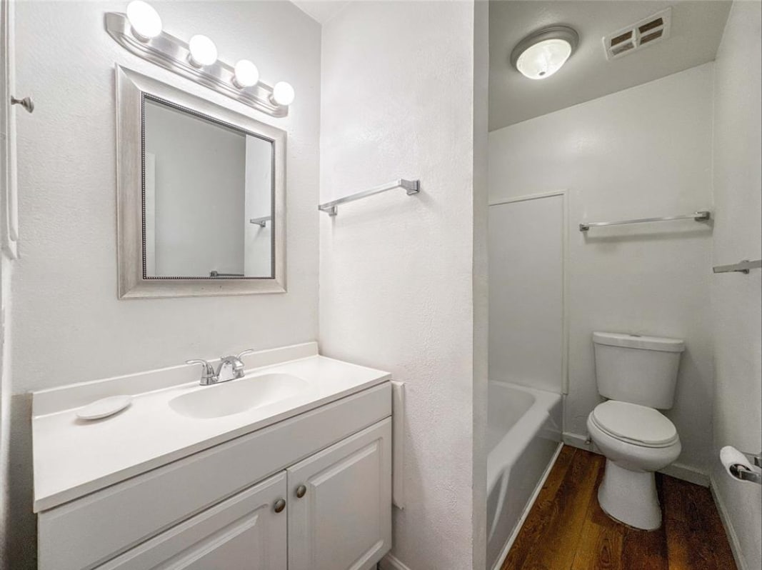 Building Photo - 4539 Dakota St